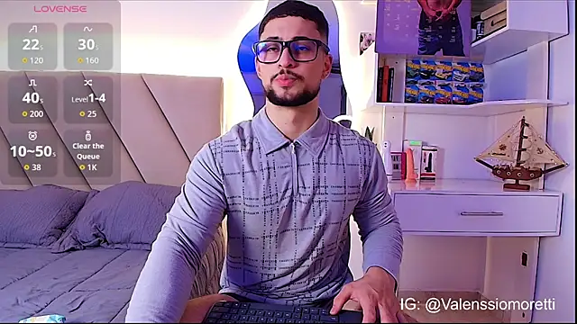 Snapshot of valenssio_moretti chatting on 06-30-26, 02:01 valenssio moretti online show from 06-30-26, 02:01