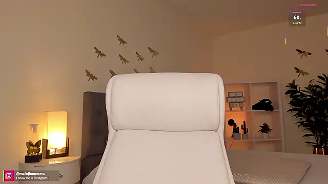 missvancouver online show from 03-04-26, 12:55