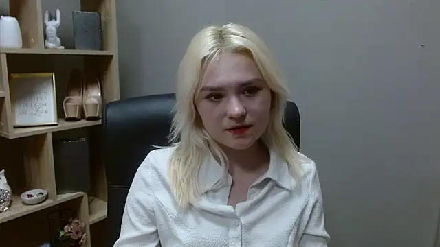 SweetLilyxo online show from 02-18-26, 03:08