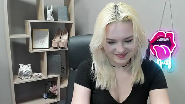 SweetLilyxo online show from 02-25-26, 02:37