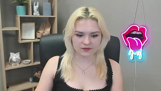 SweetLilyxo online show from 03-01-26, 02:30