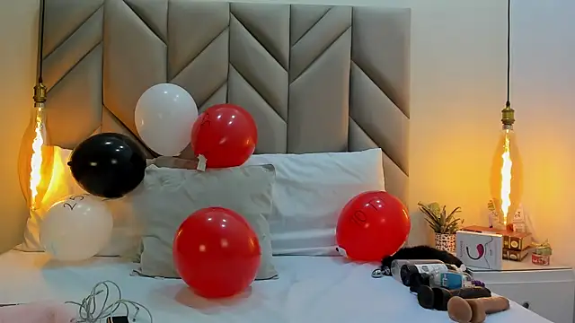 IsabellaFoox online show from 05-10-26, 02:33
