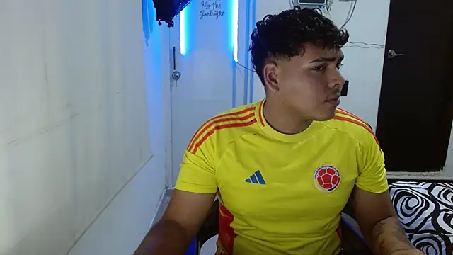 badboyhot010 online show from 02-08-26, 02:15