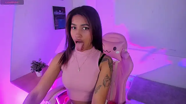 MoonRose   online show from 04-29-26, 08:15