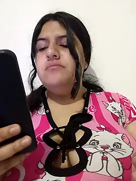 Snapshot of Hammys-stevee chatting on 02-14-26, 12:29 Hammys-stevee online show from 02-14-26, 12:29