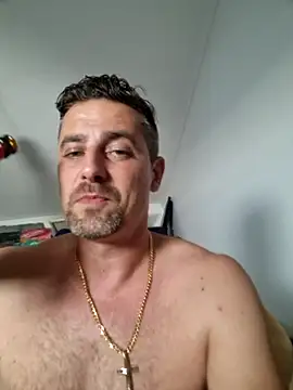 Snapshot of Point022 chatting on 07-17-26, 12:45 Point022 online show from 07-17-26, 12:45