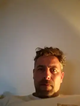 Snapshot of Point022 chatting on 08-02-26, 04:11 Point022 online show from 08-02-26, 04:11