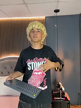 Noa 03 online show from 03-04-26, 01:28