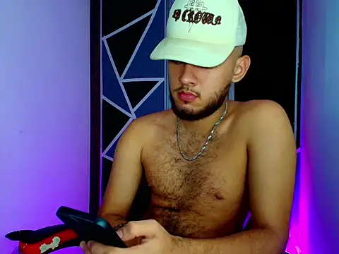 Sebolaz333 online show from 06-17-26, 05:43