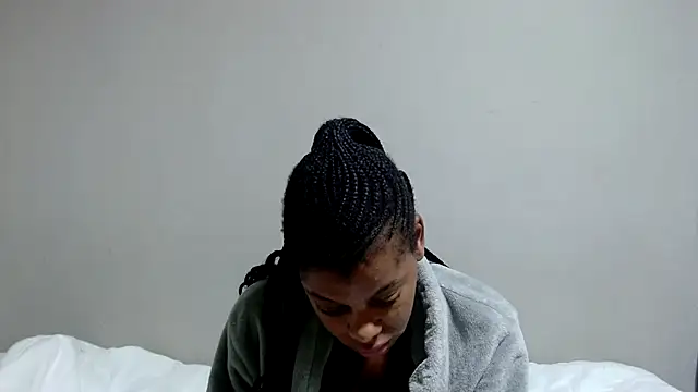 MzCoco online show from 03-01-26, 04:09