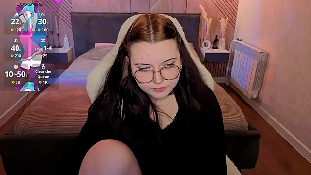 Kira G0ld online show from 07-04-26, 05:08