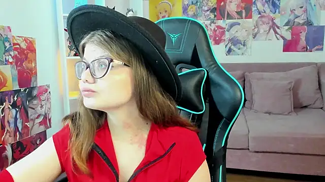 ChloeHalses online show from 03-22-26, 04:21