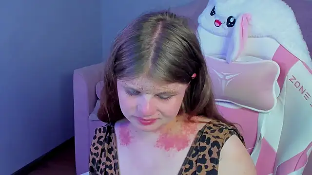 ChloeHalses online show from 05-05-26, 05:10