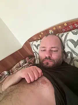 InstinctMention2 online show from 02-04-26, 01:50