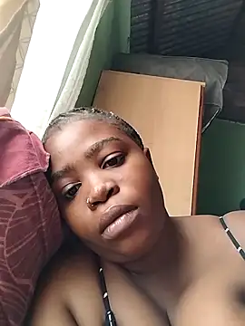 Snapshot of blxckiey chatting on 02-18-26, 10:22 blxckiey online show from 02-18-26, 10:22