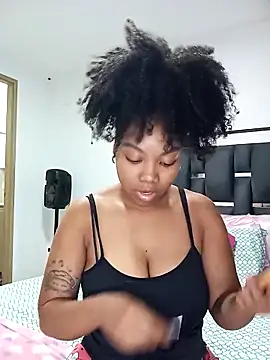 Snapshot of Destiny_Storm chatting on 02-11-26, 05:01 Destiny Storm online show from 02-11-26, 05:01