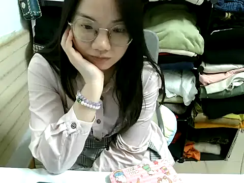 xiaoxiaowan11 online show from 03-03-26, 11:49