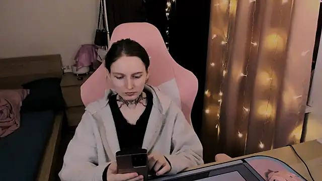 Onyxix online show from 03-27-26, 07:57