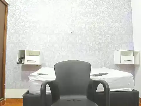 GoldenBoyM online show from 05-10-26, 03:33