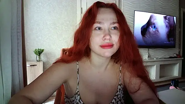 Snapshot of LolaaMint_ chatting on 04-21-26, 07:47 LolaaMint online show from 04-21-26, 07:47