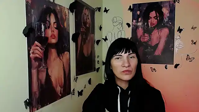 Snapshot of Rosalinda_ro chatting on 03-27-26, 01:11 Rosalinda ro online show from 03-27-26, 01:11