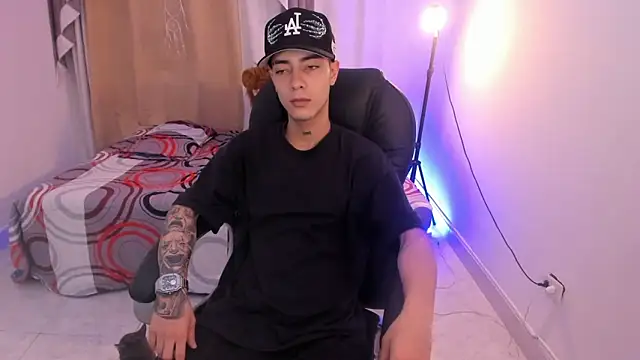 Dereck Boy  online show from 05-05-26, 03:47