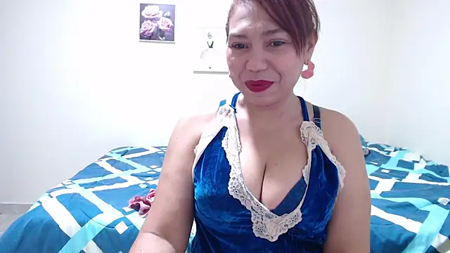 dannamomcerratt online show from 04-30-26, 02:07
