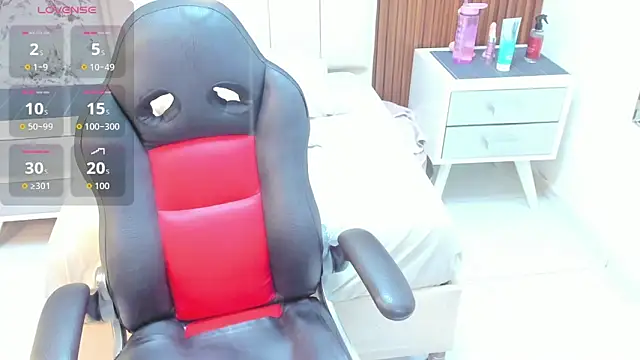 Snapshot of LISIEMARGOTH chatting on 04-06-26, 12:28 LISIEMARGOTH online show from 04-06-26, 12:28