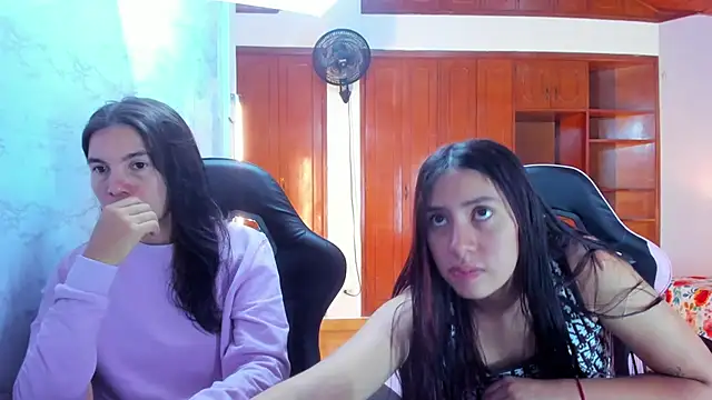 Emily and Soffy online show from 02-06-26, 12:19