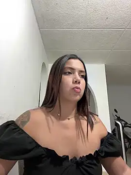 LinaaV online show from 02-08-26, 05:11