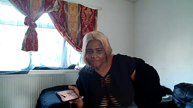 CurvySashia online show from 02-24-26, 01:20