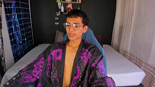 Snapshot of _Josh_Moon_ chatting on 03-17-26, 06:00 Josh Moon online show from 03-17-26, 06:00