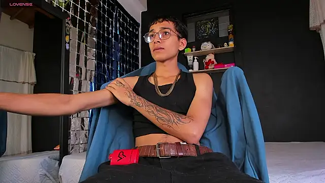 Snapshot of _Josh_Moon_ chatting on 03-19-26, 03:05 Josh Moon online show from 03-19-26, 03:05