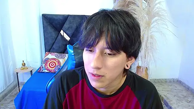 Snapshot of nikoo_18 chatting on 03-07-26, 01:52 nikoo 18 online show from 03-07-26, 01:52