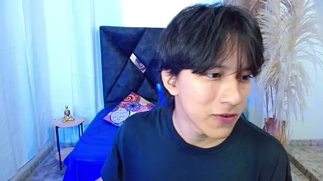 Snapshot of nikoo_18 chatting on 03-18-26, 01:58 nikoo 18 online show from 03-18-26, 01:58