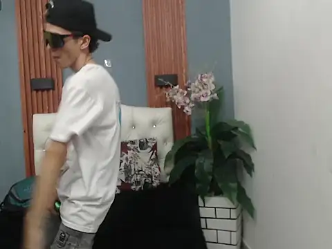 Asher costa online show from 03-08-26, 02:04