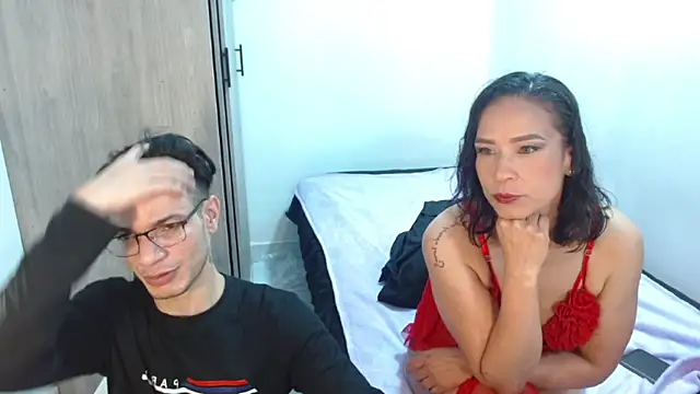 the girl in red online show from 02-18-26, 03:57