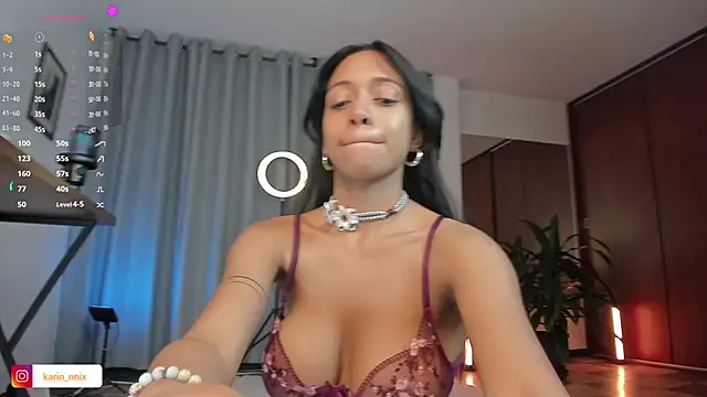 karinnixx online show from 06-06-26, 09:41