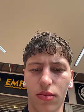 ARON LUXX online show from 03-04-26, 02:56