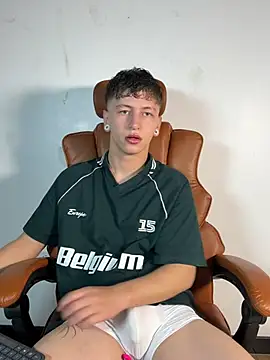 ARON LUXX online show from 03-26-26, 02:33