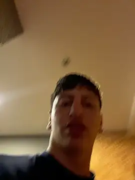 ARON LUXX online show from 06-14-26, 04:42