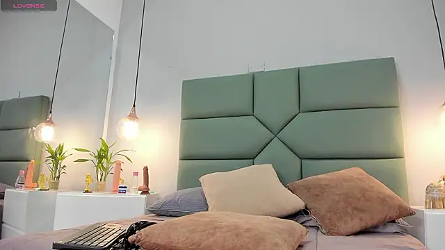 Fany Lopez online show from 03-27-26, 06:40