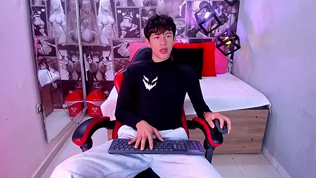 Christian Foxx online show from 05-07-26, 01:49