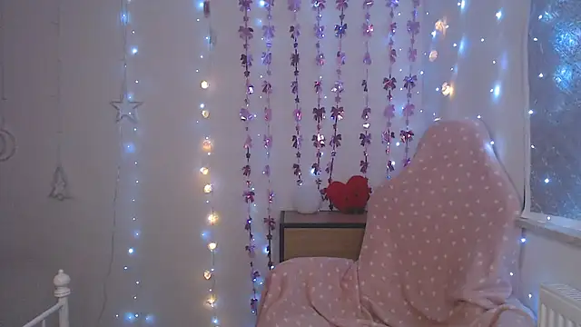Snapshot of Avelina1 chatting on 04-21-26, 07:58 Avelina1 online show from 04-21-26, 07:58