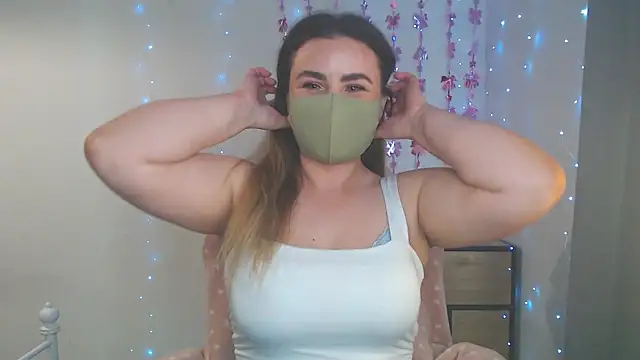 Snapshot of Avelina1 chatting on 05-19-26, 09:15 Avelina1 online show from 05-19-26, 09:15