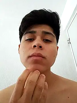 dark0p12 online show from 02-05-26, 07:07