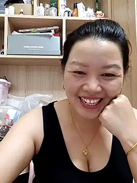Snapshot of Jennie_dogy chatting on 08-04-26, 02:04 Jennie dogy online show from 08-04-26, 02:04