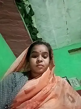 Snapshot of Cut_na73 chatting on 02-15-26, 09:33 Cut na73 online show from 02-15-26, 09:33