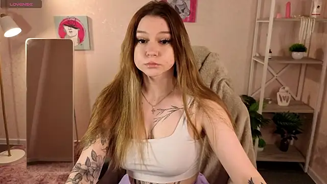 Snapshot of Amy_Davisss chatting on 02-27-26, 01:05 Amy Davisss online show from 02-27-26, 01:05