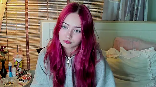 Snapshot of LustfulBambi chatting on 05-11-26, 12:55 LustfulBambi online show from 05-11-26, 12:55